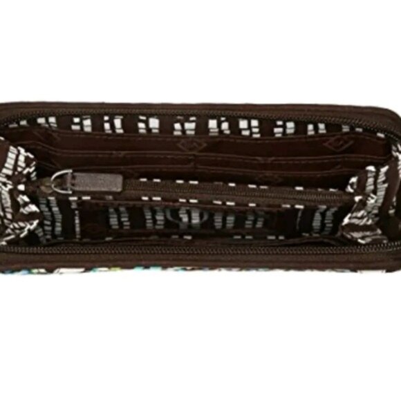 Vera Bradley RFID Quilted Cotton Georgia Wallet in Rain Forest - Picture 2 of 7